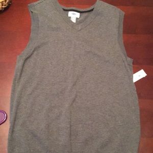 Grey sweater vest  size 14-16 boys
